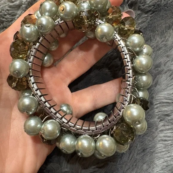 Vintage Beaded Cluster Bracelet - Silver Pearls and Smoky Crystals - Picture 3 of 3